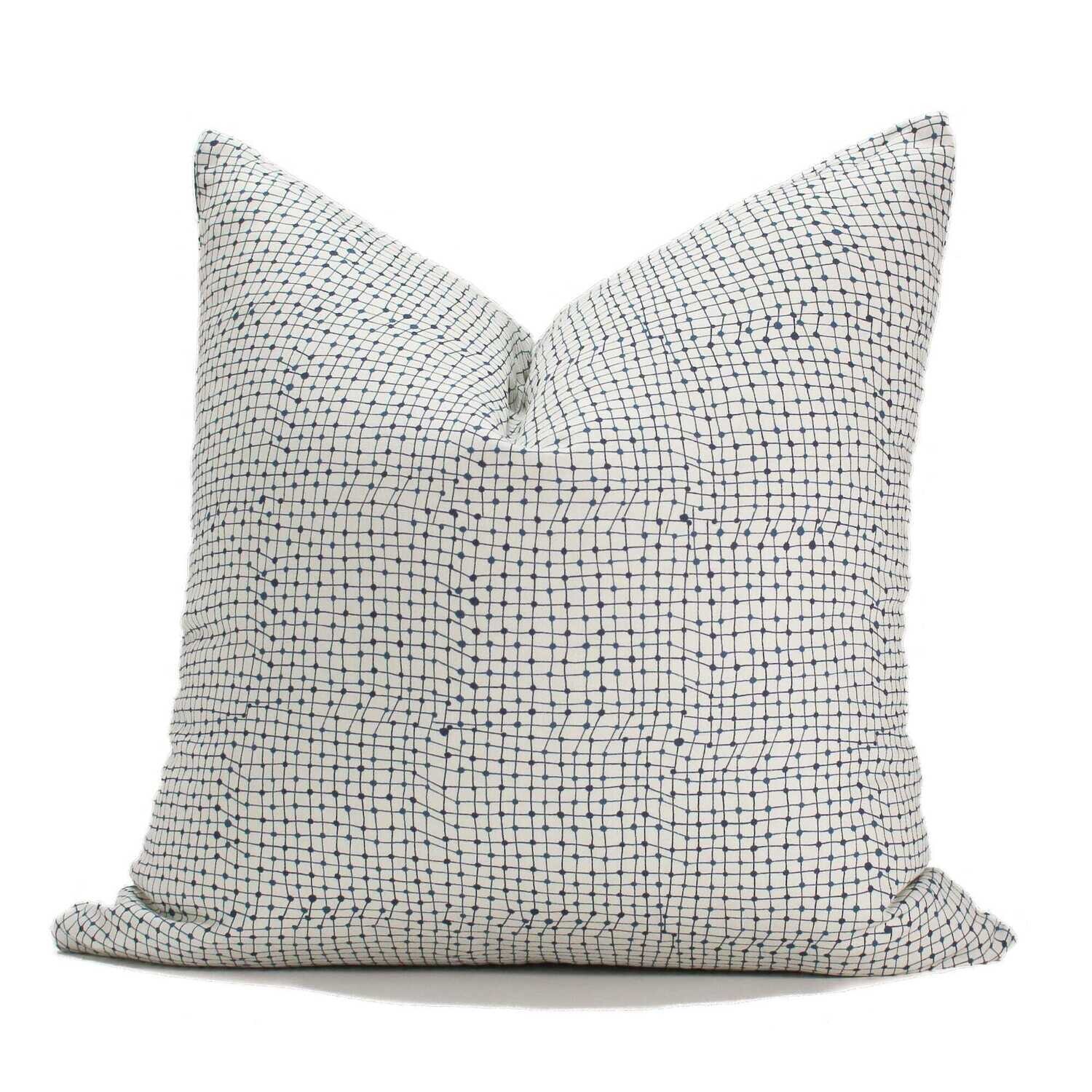 Linen Cotton Decorative Pillow - Trapeze | Navy Pattern - Handcrafted Montreal