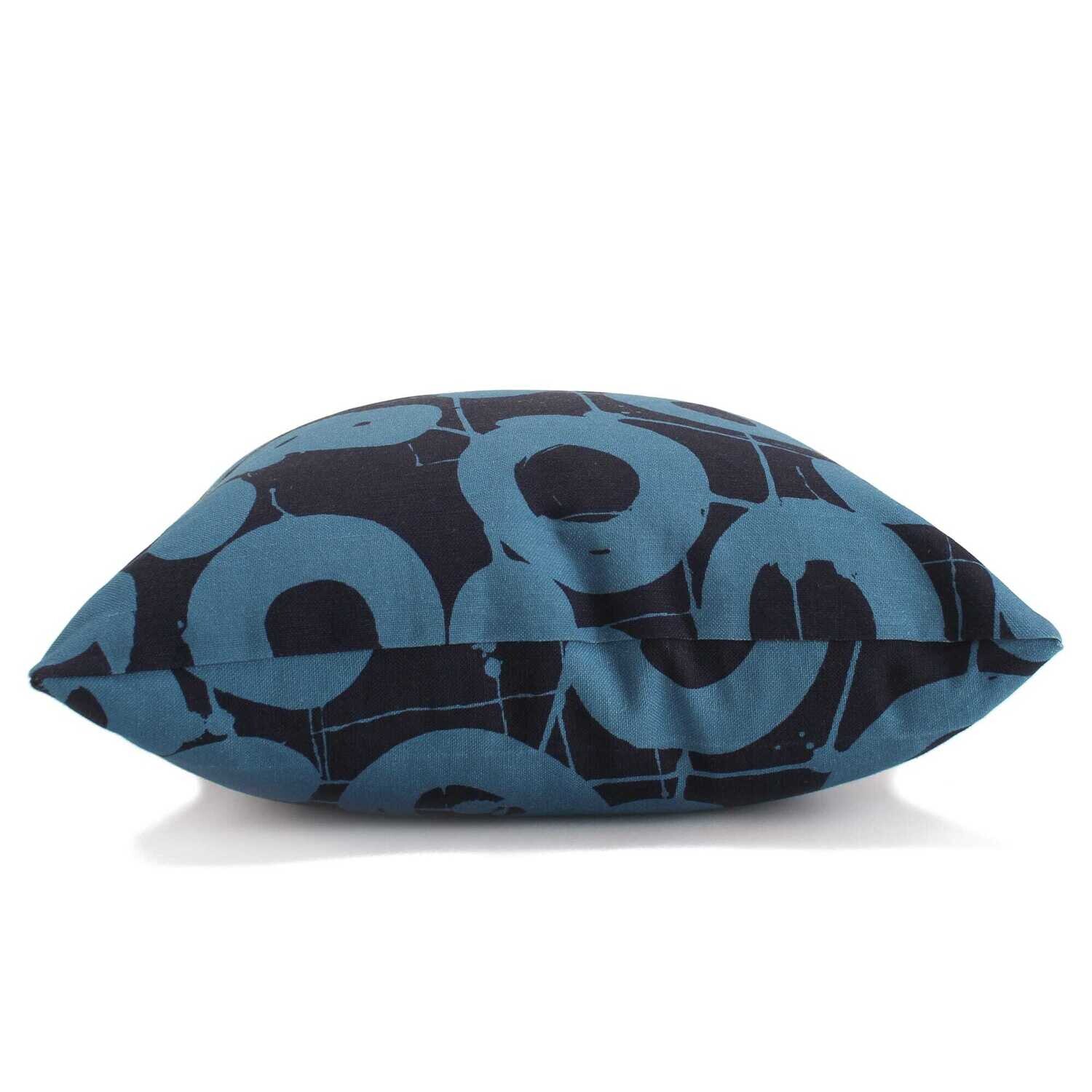 Organic Linen Decorative Pillow - Hotspot | Lake Pillow Pattern - Handcrafted Montreal