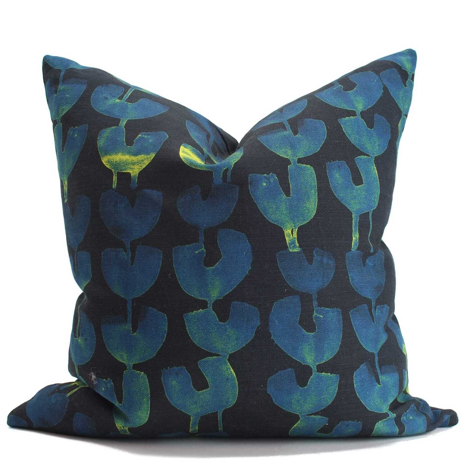 Organic Linen Decorative Pillow - Tulips | Lake Pillow Pattern - Handcrafted Montreal