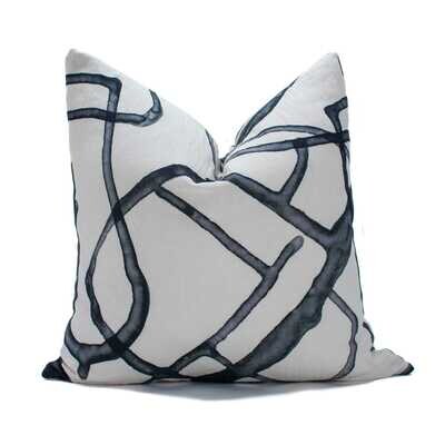 Organic Linen Decorative Pillow - Spill Pillow Pattern - Handcrafted Montreal