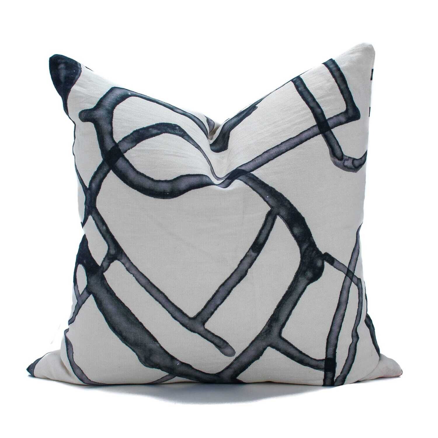 Organic Linen Decorative Pillow - Spill Pillow Pattern - Handcrafted Montreal