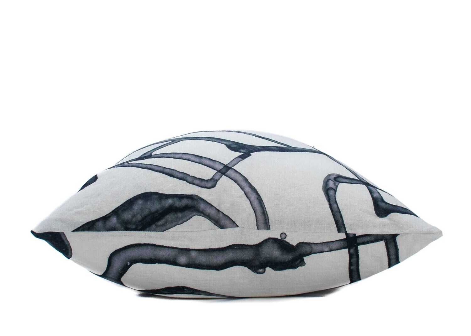 Organic Linen Decorative Pillow - Spill Pillow Pattern - Handcrafted Montreal