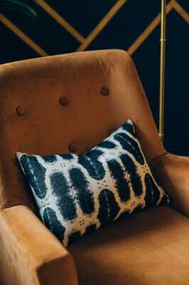 Organic Linen Decorative Pillow - Episodic | Mono Pillow Pattern - Handcrafted Montreal