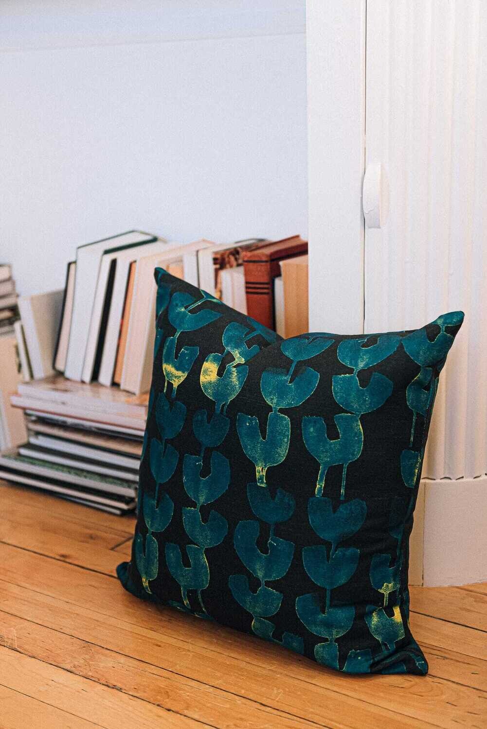 Organic Linen Decorative Pillow - Tulips | Lake Pillow Pattern - Handcrafted Montreal