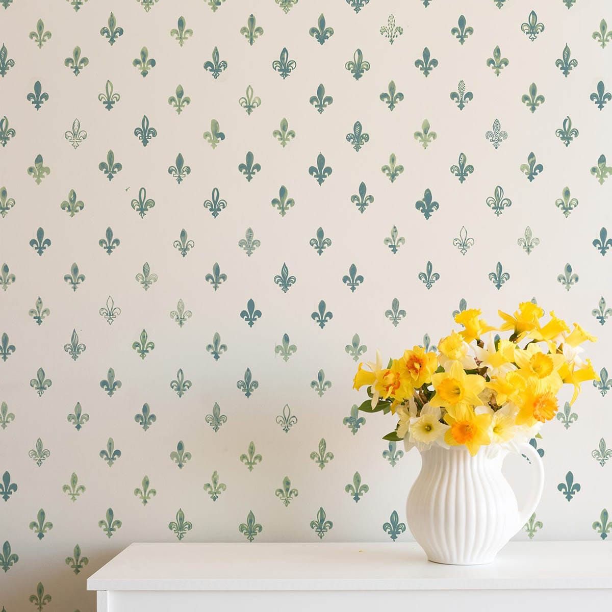Fleurdelisé Wallpaper | Jade