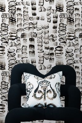 Swish Wallpaper | Licorice