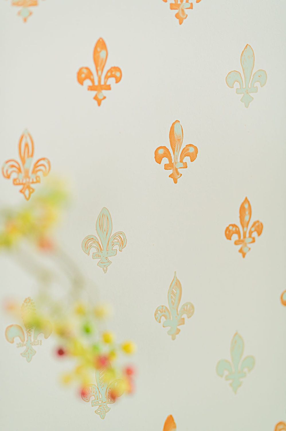 Fleurdelisé Wallpaper | Beurre