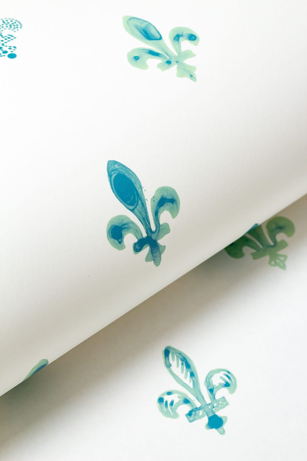 Fleurdelisé Wallpaper | Jade
