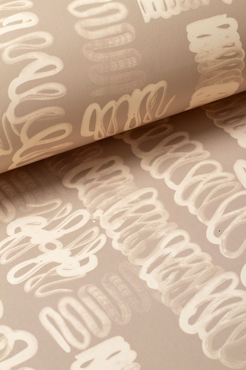 Swish Wallpaper | Clay