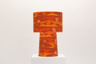 min/max Large Table Lamp - Iris | Flame