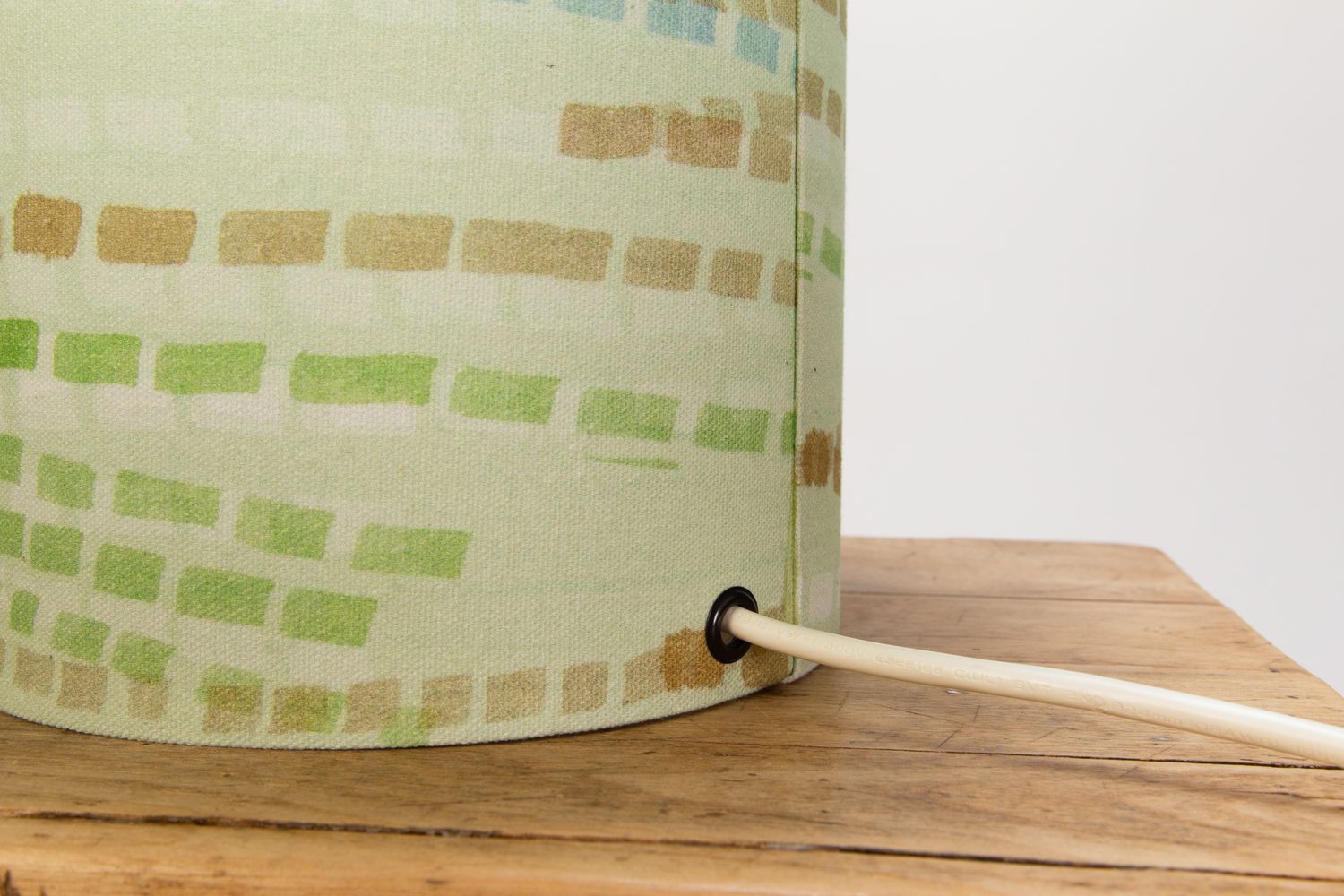 min/max Medium Table Lamp - Swan | Leaf Fabric
