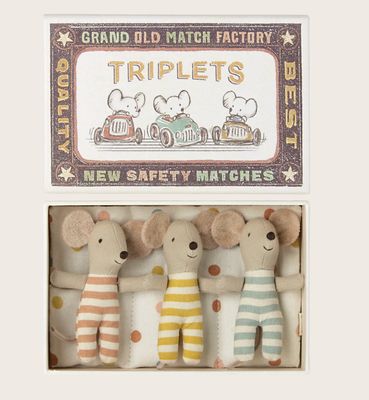 Triplets, Baby mice in Matchbox #17-3001-01