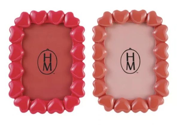 Resin Photo Frame w/ 3D Hearts