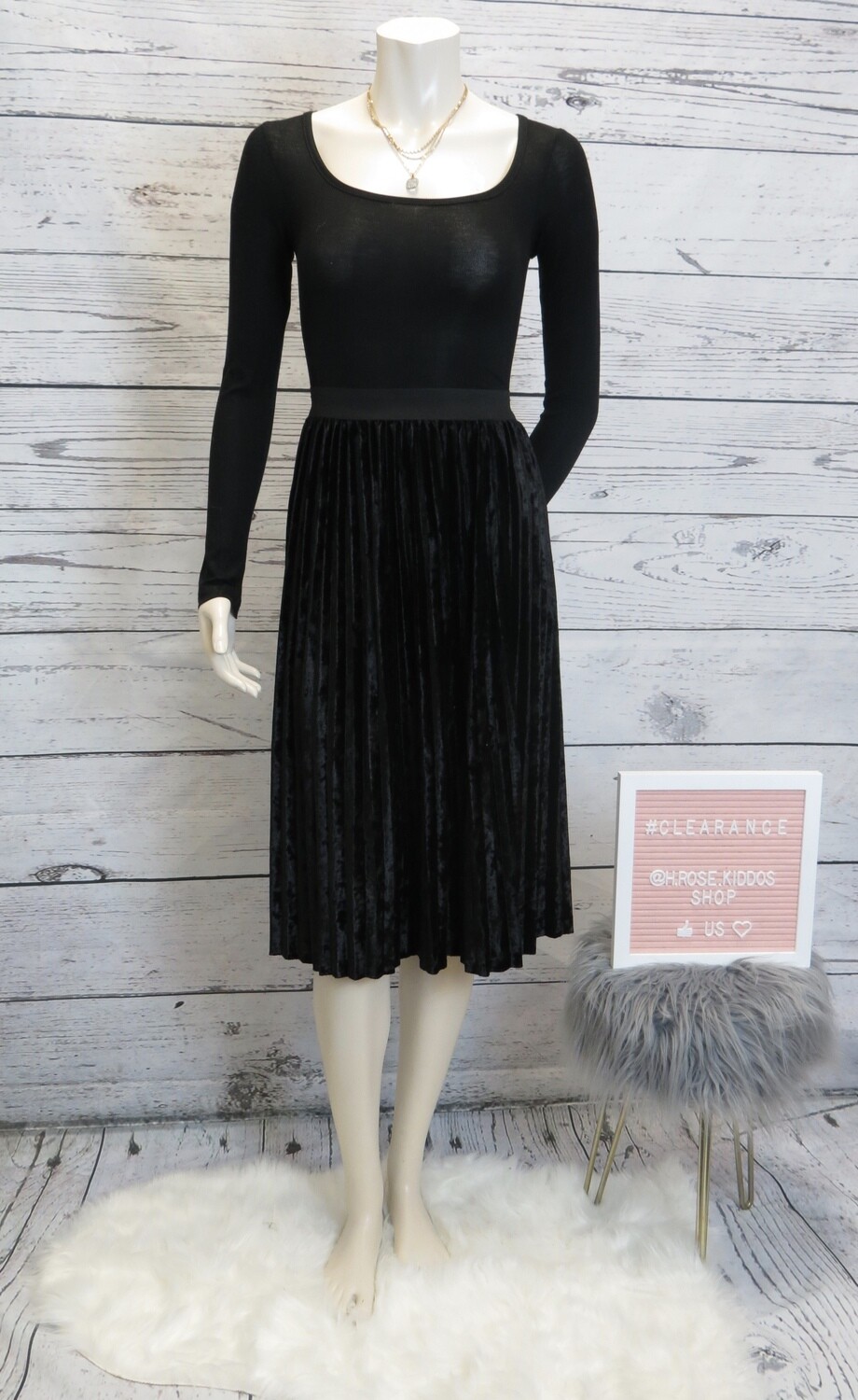 crushed velvet pleated skirt