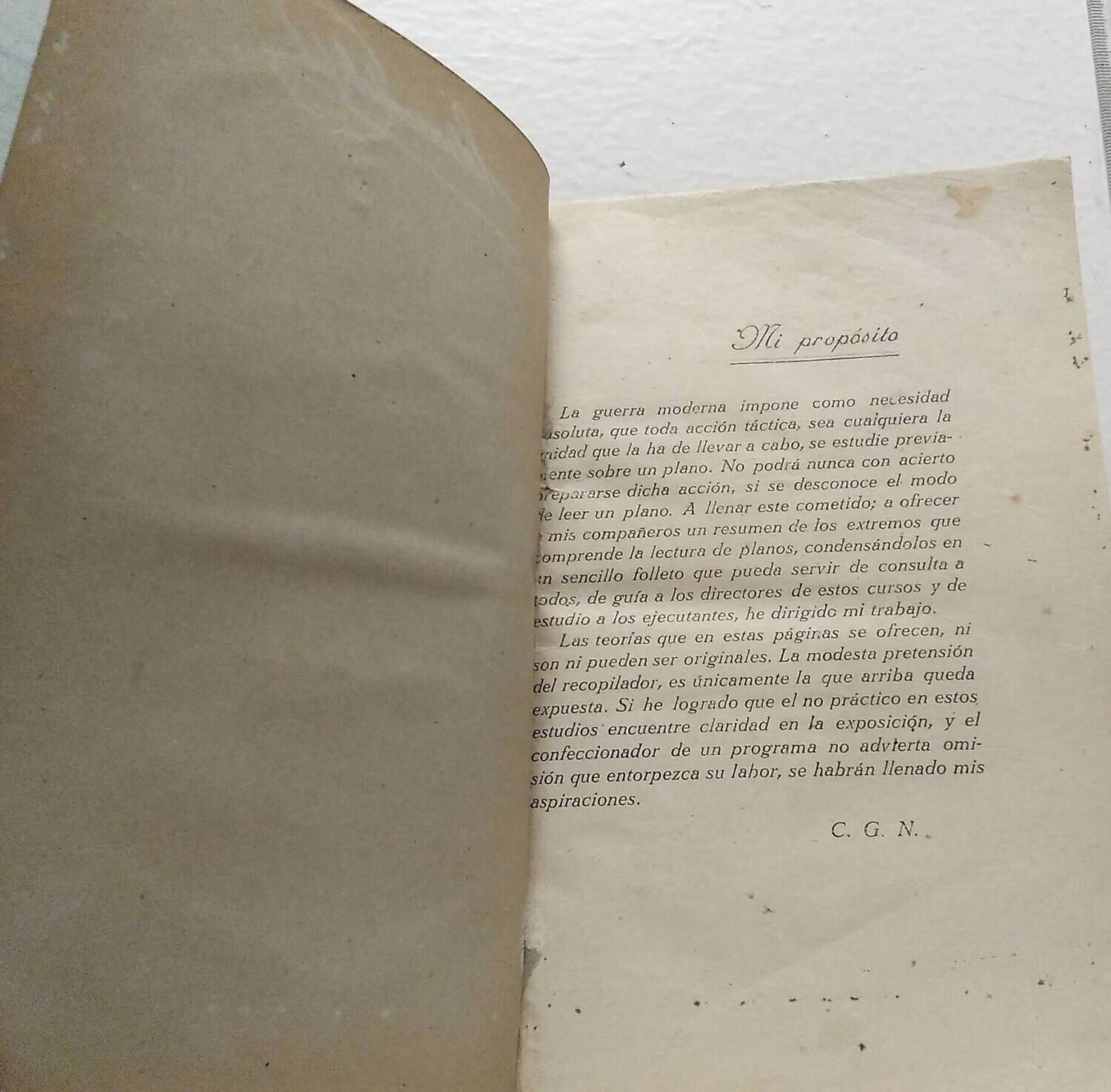 Modo de leer un plano en las acciones militares (Contenido. El libro no tiene título). Autor: C.G.N.