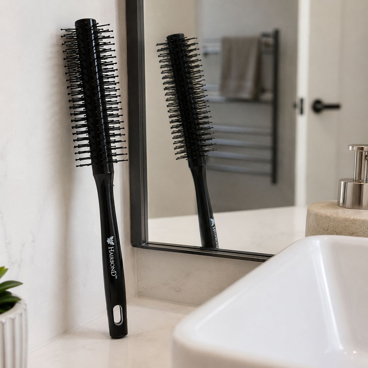 Hairbond QuiffMaker Brush