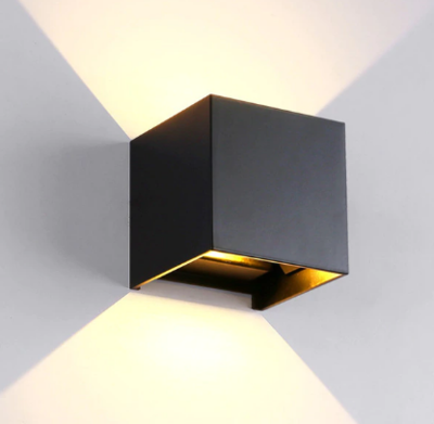Square Shape Waterproof Aluminum Lamp