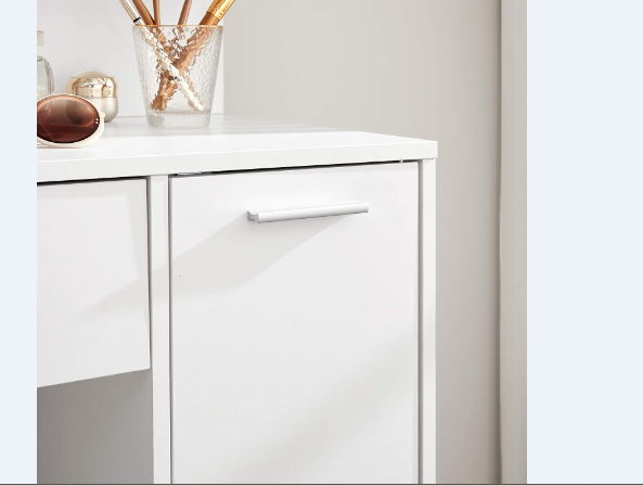 Dressing Table with Mirror and Storage Compartment – Stylish Vanity Desk with Organized Storage for Bedroom or Dressing Room