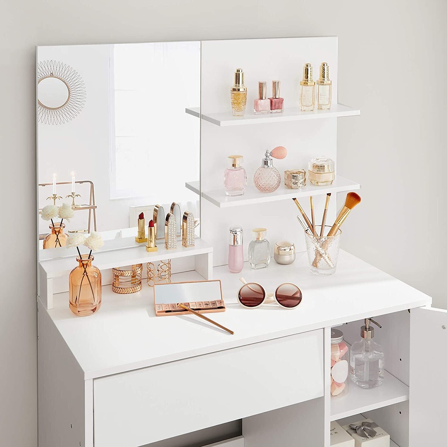 Dressing Table with Mirror and Storage Compartment – Stylish Vanity Desk with Organized Storage for Bedroom or Dressing Room