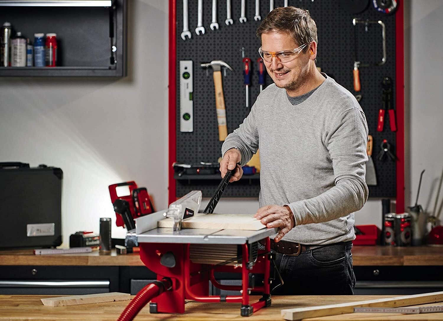 Powerful, Compact, and Portable Circular Bench Saw For Woodworking