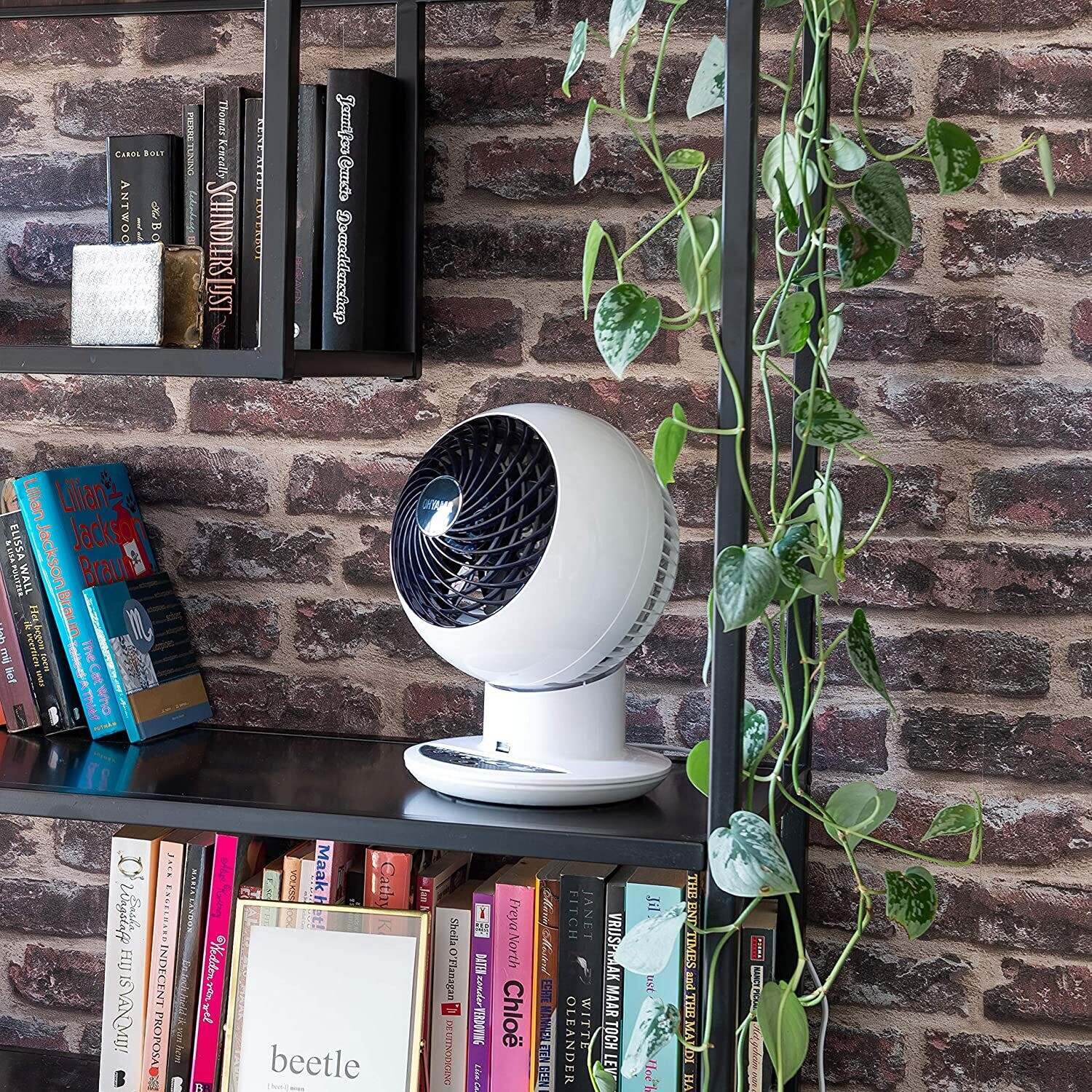 Table Fan Natural Breeze Electric fan design Wearable Fan Quiet fan  robust plastic