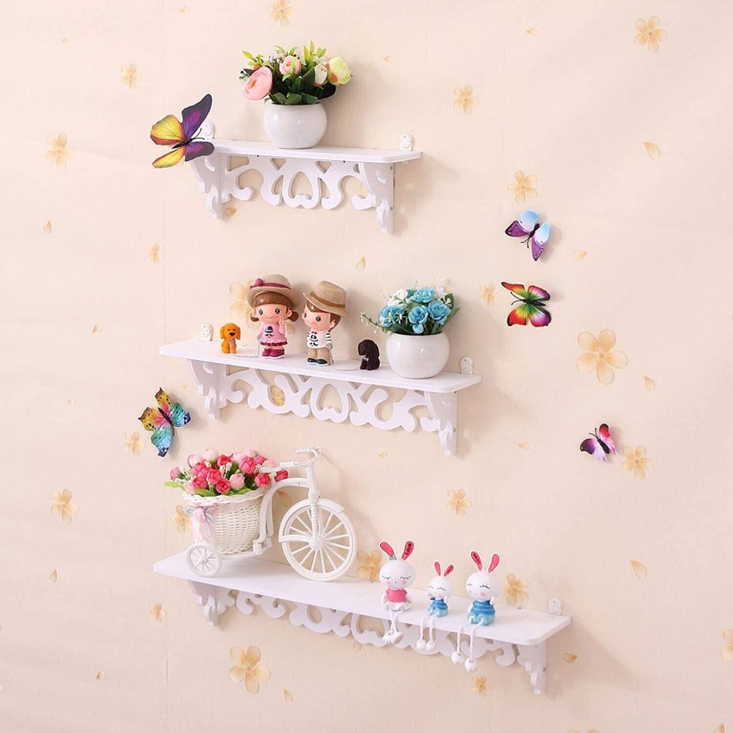 Set of 3 Floating wall shelves, great for books or collections