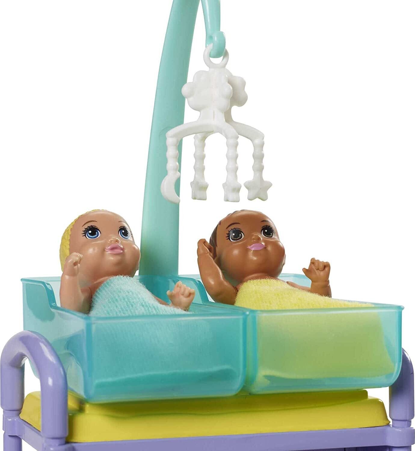 Paediatrician Doll Play Set (Brunette) with Accessories – Toy for Kids Ages 3 and Up