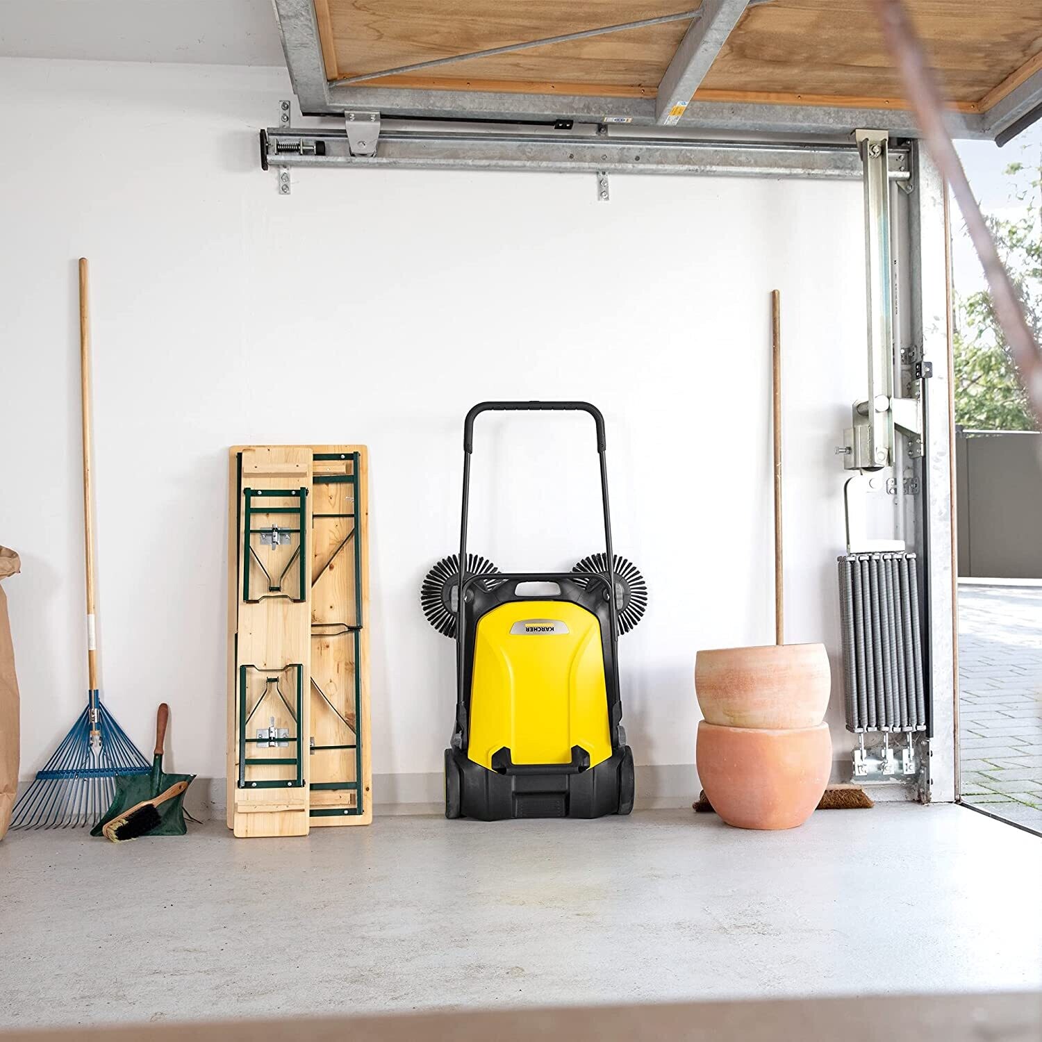 4 Twin Sweeper 3-in-1 Stone Plug and Clean Yellow color