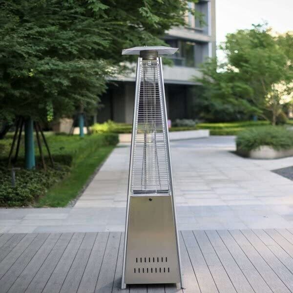 Pyramid patio heater made of steel and gas, 13 KW, waterproof cover included