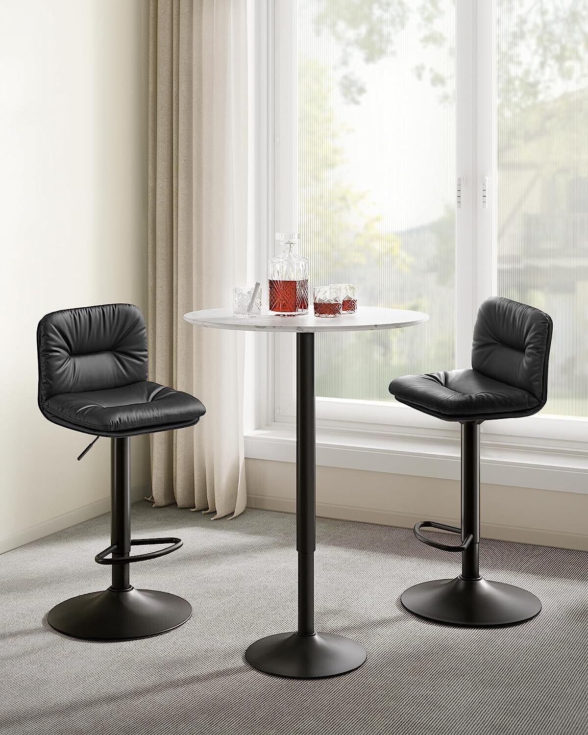 2x Adjustable Height Bar Stools - Stylish and Versatile Seating for Kitchens, Bars, and Dining Areas, Perfect for Any Décor