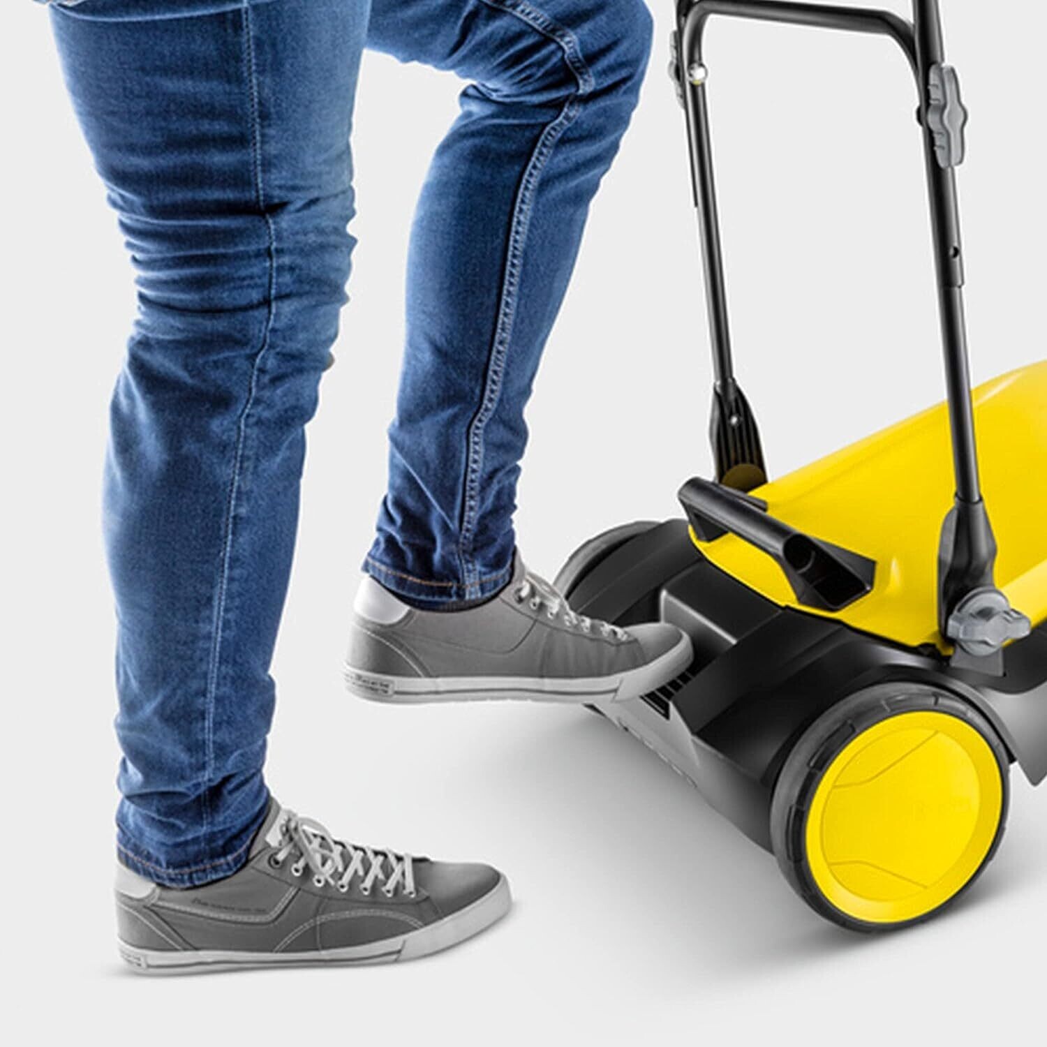 4 Twin Sweeper 3-in-1 Stone Plug and Clean Yellow color