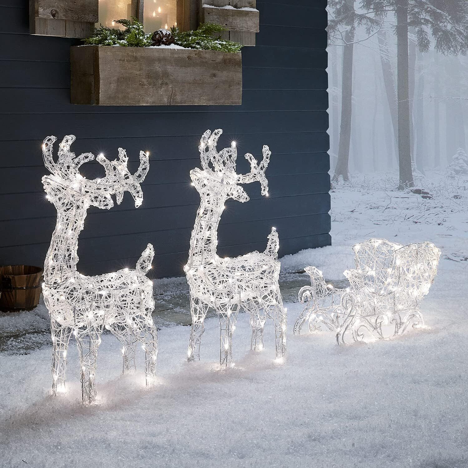 Decorative Reindeer with Sleigh – Festive Christmas Decoration for Indoor and Outdoor Display