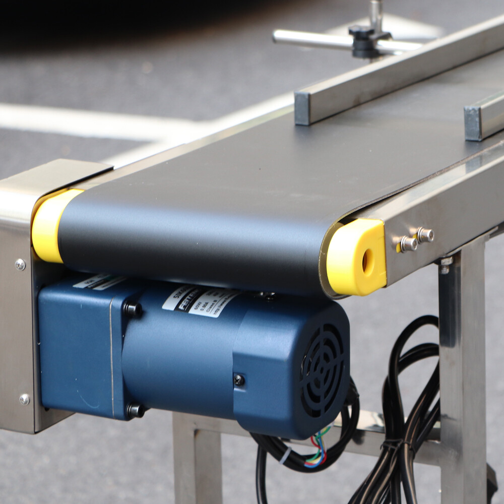 Commercial Steel Conveyor Belt Machine – Automatic Electric Conveyor with Adjustable Guardrail, 200-500mm Width, Ideal for Efficient Material Transport