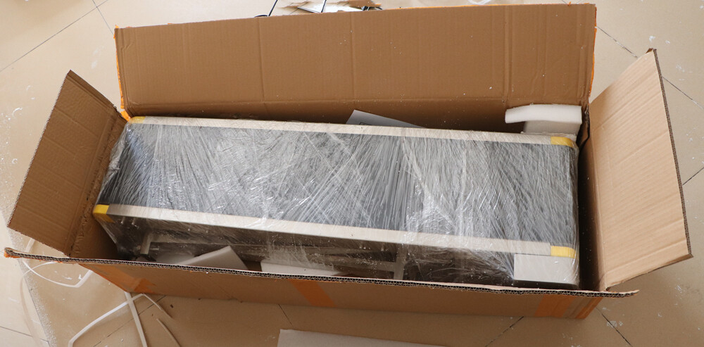 Commercial Steel Conveyor Belt Machine – Automatic Electric Conveyor with Adjustable Guardrail, 200-500mm Width, Ideal for Efficient Material Transport