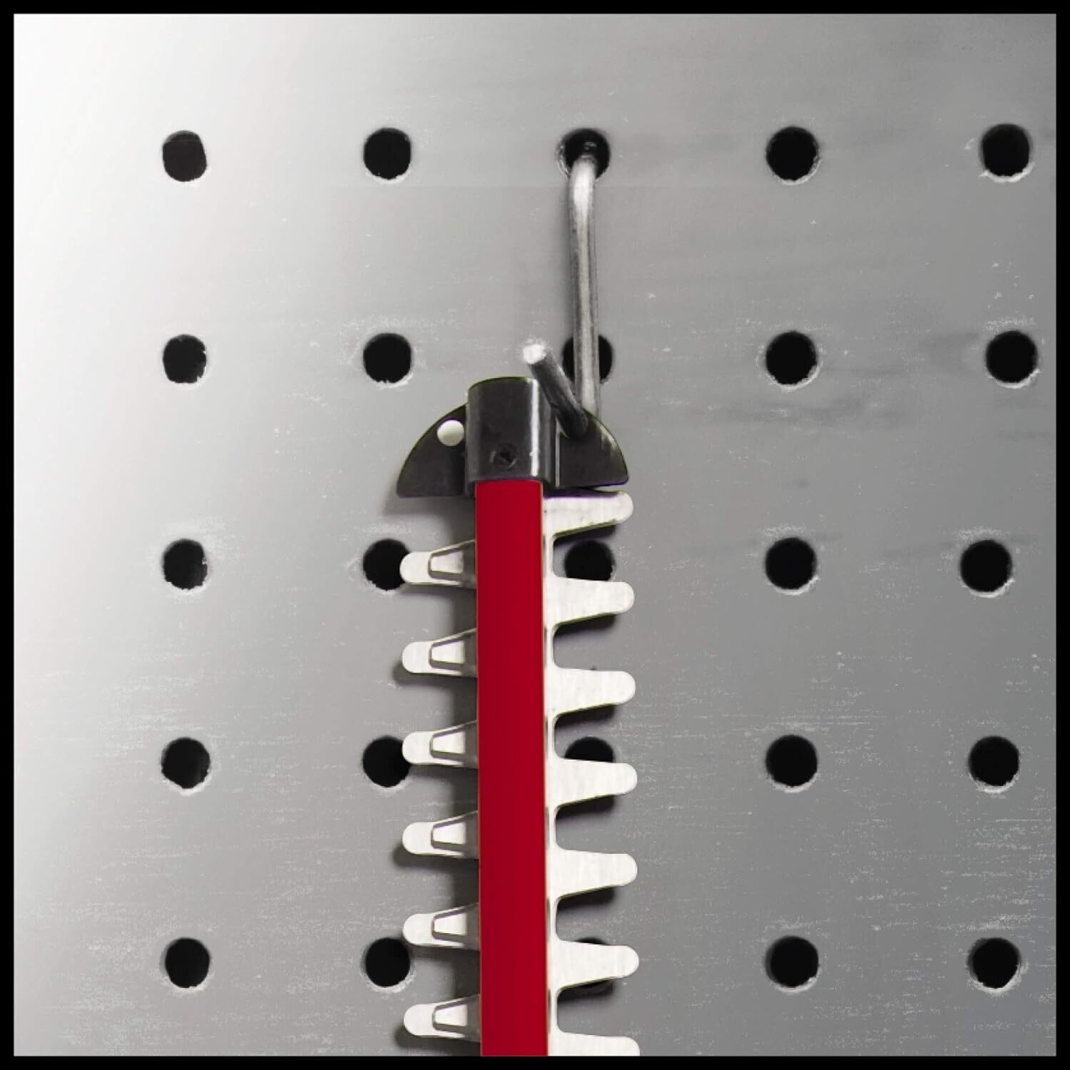 18V Cordless Hedge Trimmer with Laser-Cut Diamond-Ground Steel Blades for Smooth, Precision Trimming