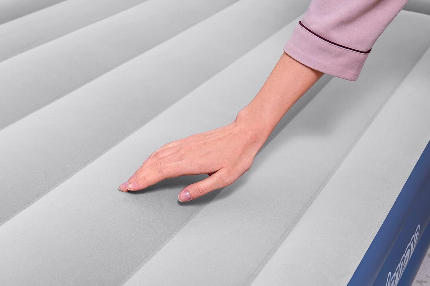 Single Size Inflatable Air Bed With Built-in Pillow Electric Pump
