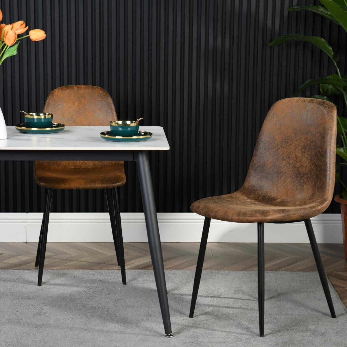 4 Dining Chairs with Soft Upholstery and Backrest, Kitchen Chairs with Solid Metal Legs for Living Room and Lounge – Brown Design for Home Use