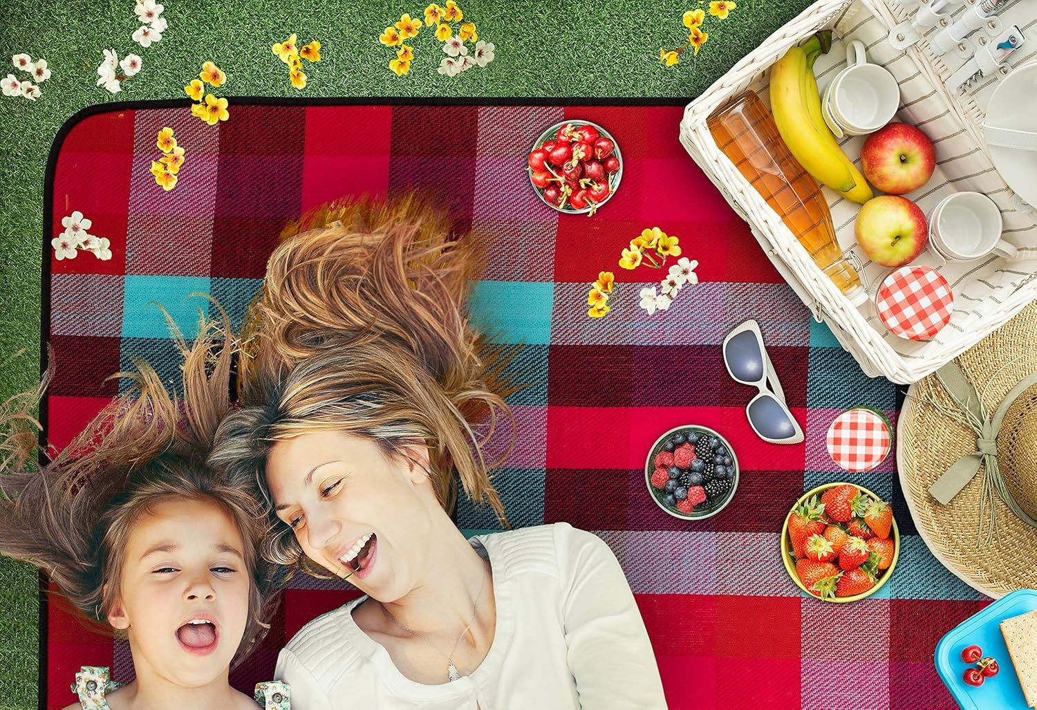 Waterproof Picnic/Camping blanket with Handle