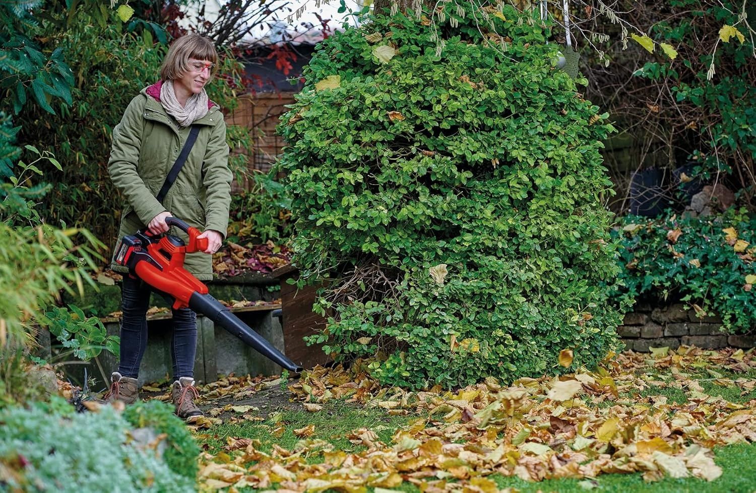 Cordless Leaf Blower And Vacuum With 18V 4.0Ah Lithium Ion Battery Compatible With All Power X Change Tools And Garden Equipment Lightweight Design For Easy Garden Lawn Patio And Driveway Cleaning