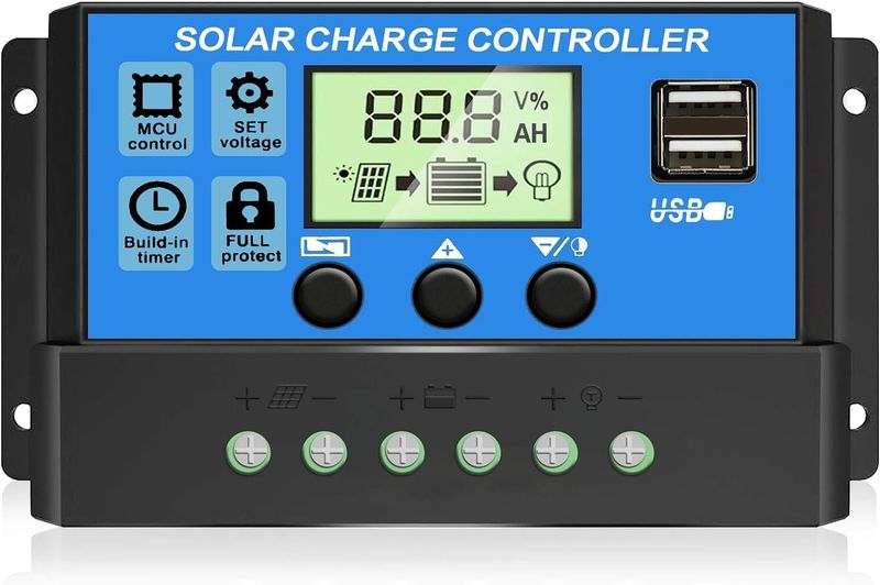 12V/24V Automatic Regulator with LCD Display &amp; Dual USB Ports