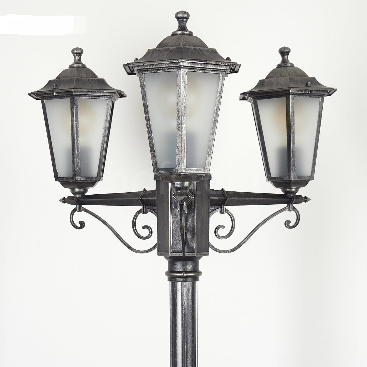 3 Light Outdoor Lamp Post Black Silver