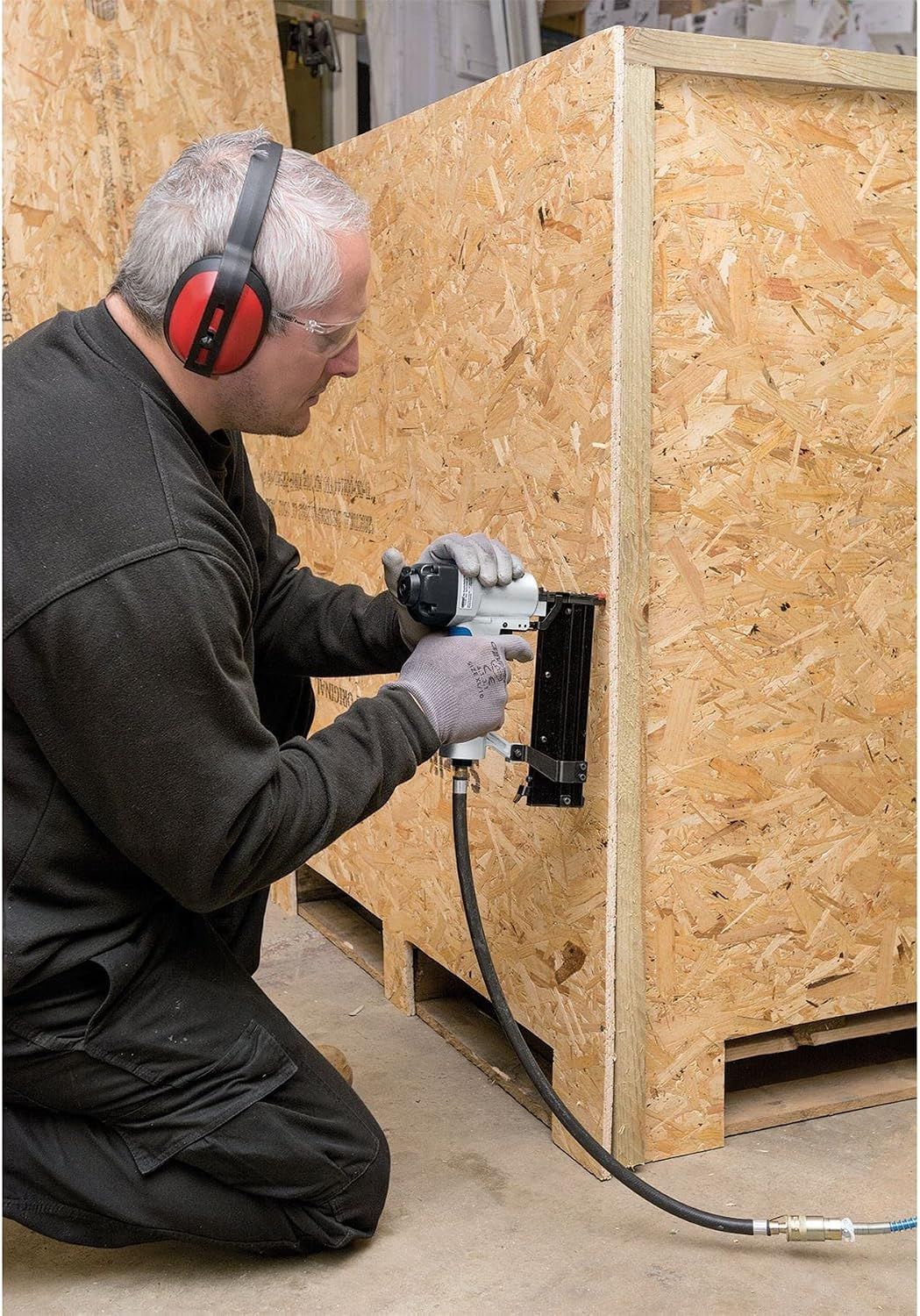 Air Stapler Nailer 14609 Storm Force Tool