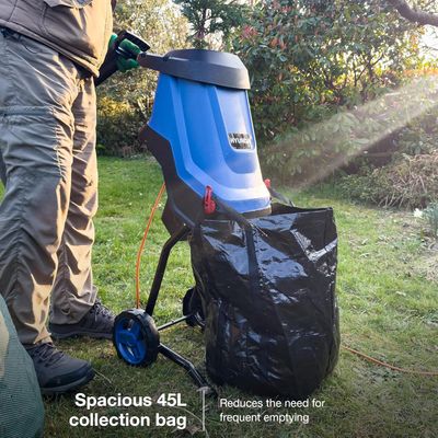 **Hyundai Electric Garden Shredder 2800W 230V, 45L Collection Bag, 180mm Wheels, 10m Cable, Portable Garden Waste Chipper for Branches, Leaves &amp; Twigs**