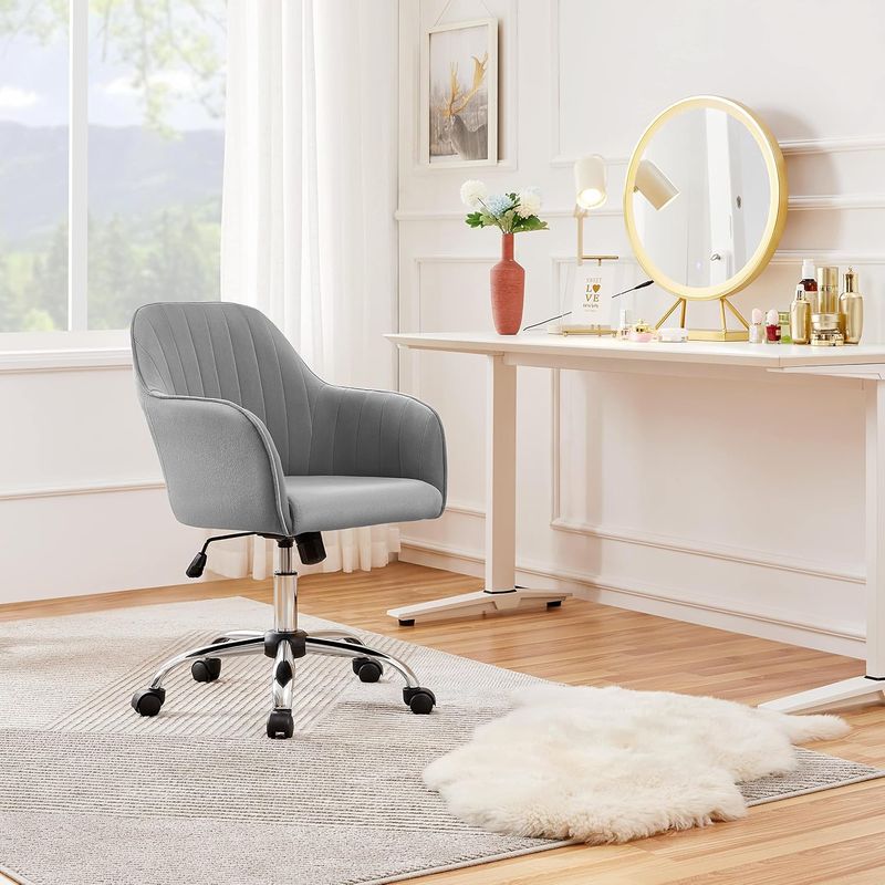 Ergonomic Swivel Office Chair – 360° Rotation, Rocking Function &amp; Padded Seat