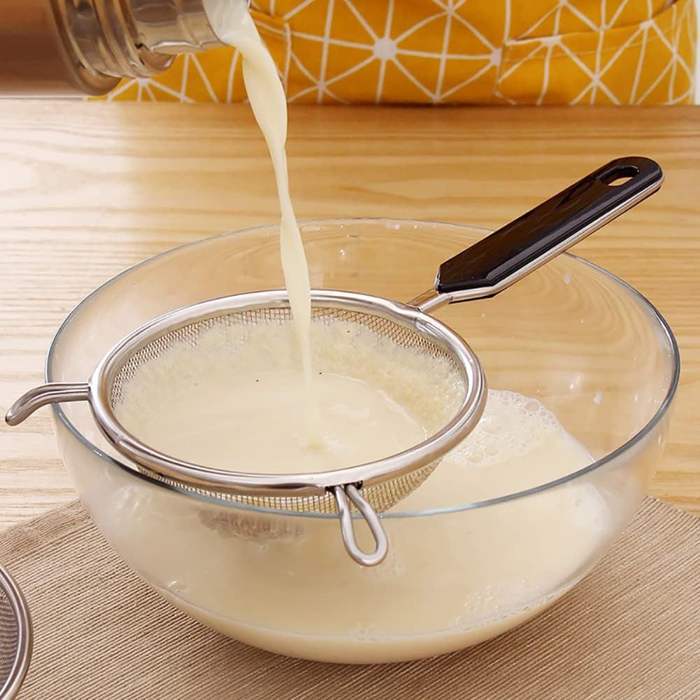 Stainless Steel Kitchen Strainer with Thickened Handle
