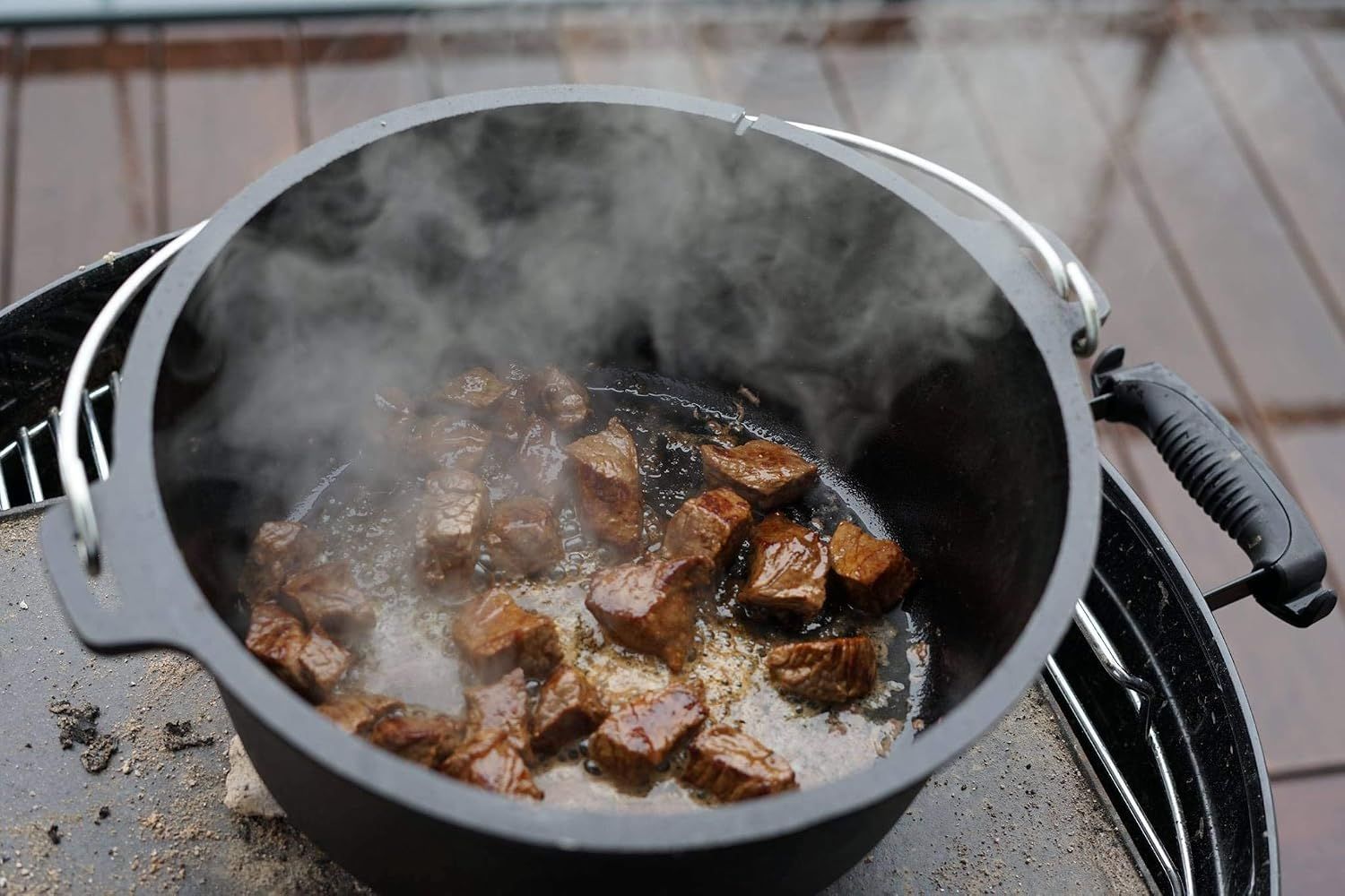 Ready-Baked Premium Cast Iron Dutch Oven – 4.2L with Lid &amp; Feet