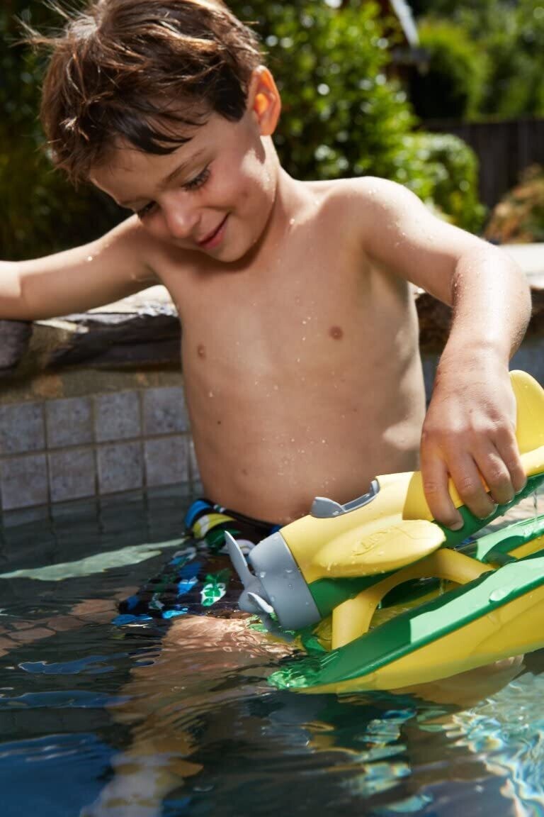 Toys Seaplane, Yellow