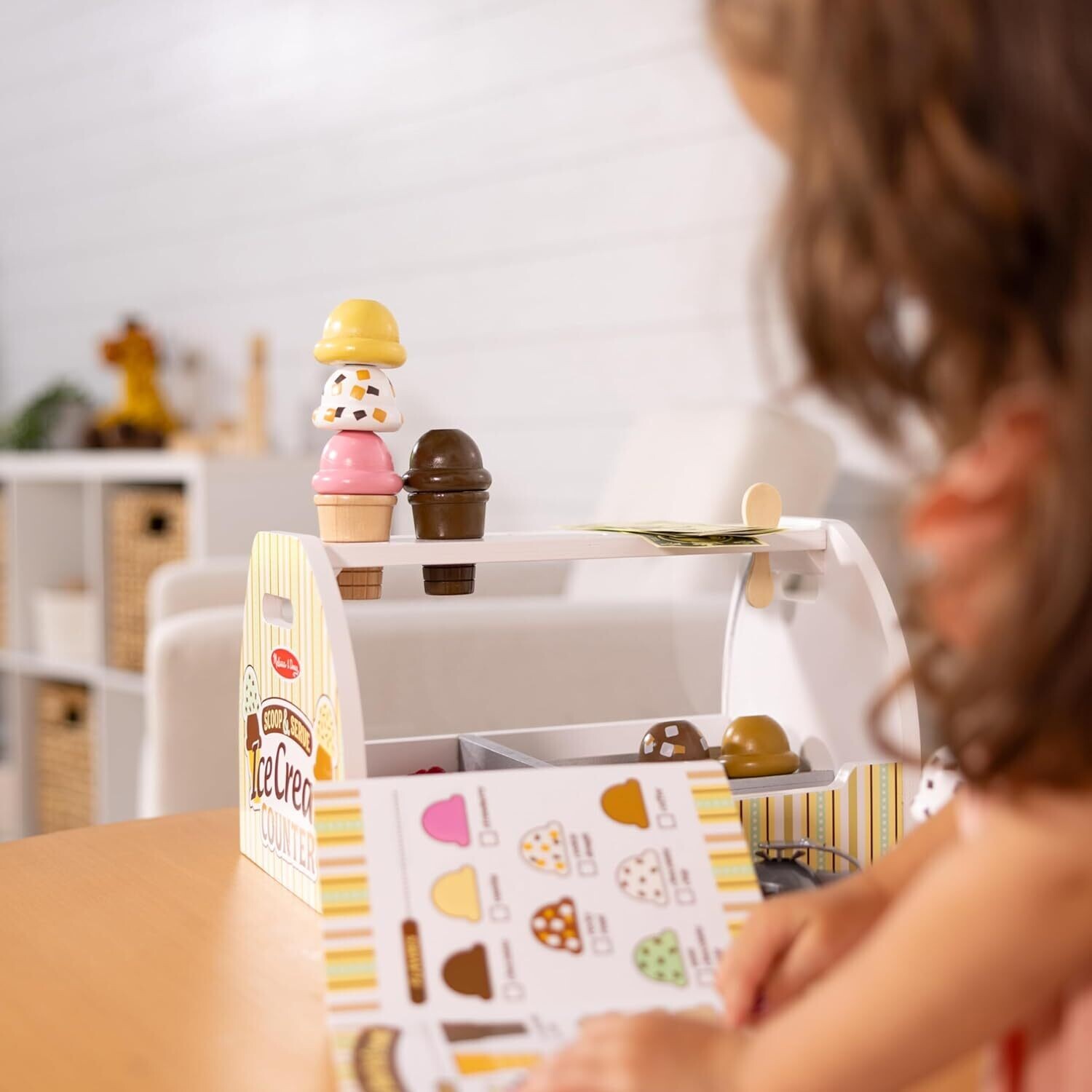 Wooden Scoop and Serve Ice Cream Counter (28 Pieces) - Play Food and Accessories
