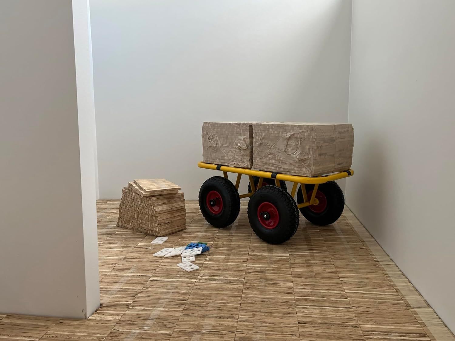Dolly 4-Wheel Transport Trolley – Heavy-Duty 300kg Capacity Cart for Easy Moving and Loading