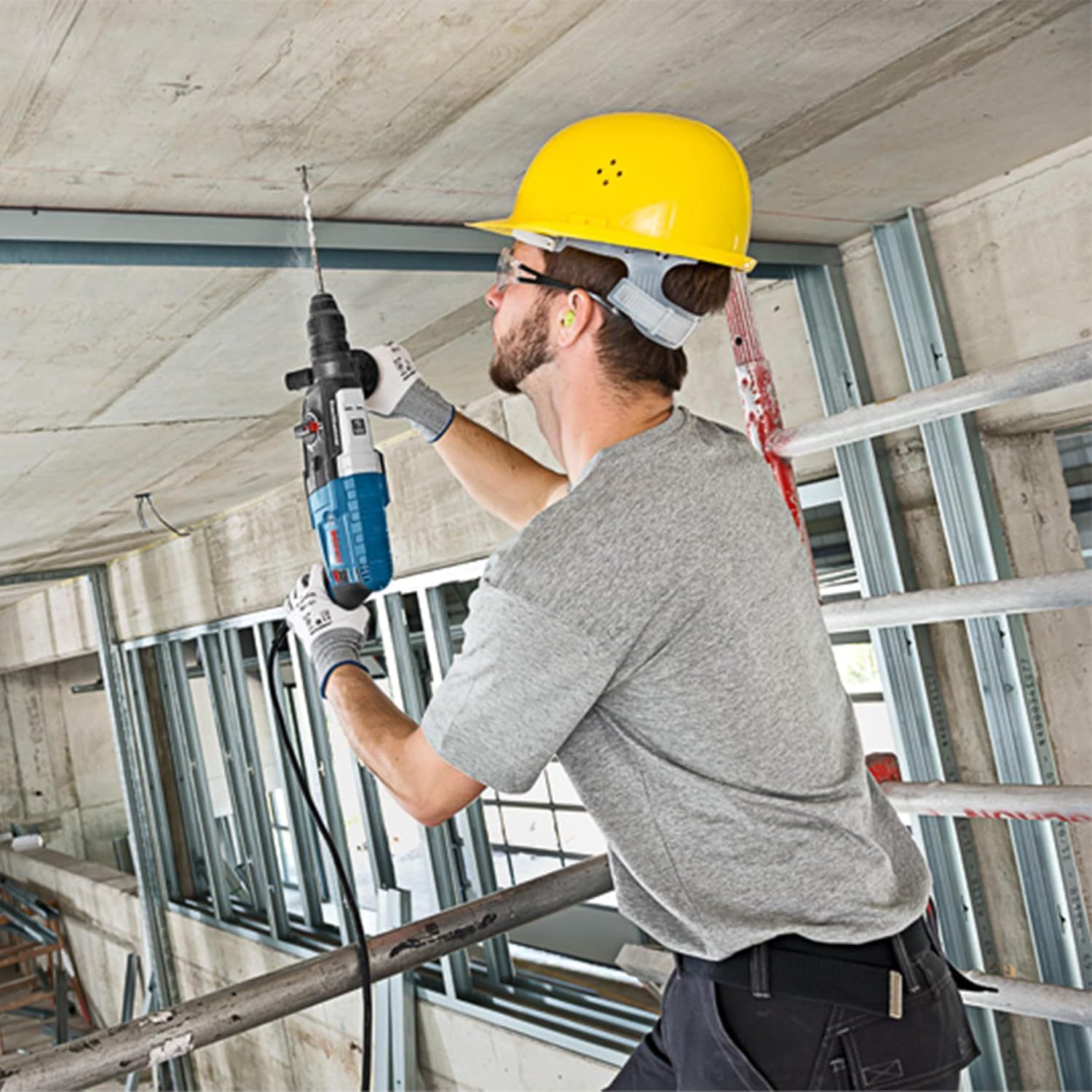Professional GBH 2-28 F Rotary Hammer – 880W SDS Plus